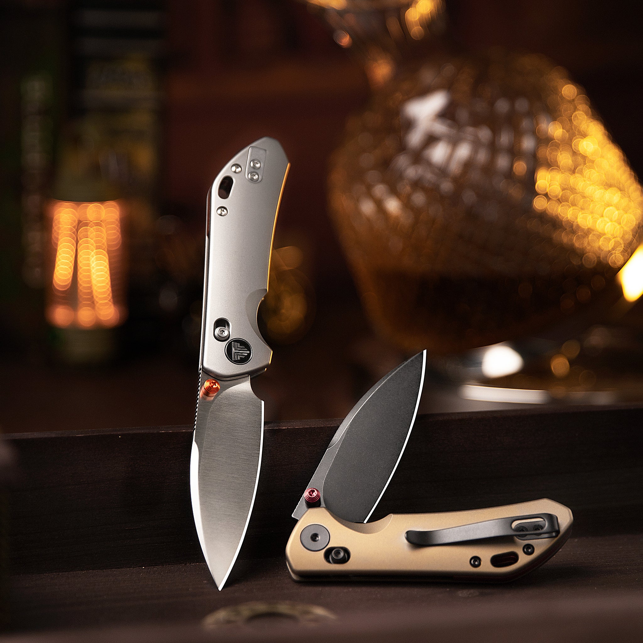 Hornet-04G Axis Lock EDC Canivete Dobrável, Lâmina de Aço 14C28N de 3,34", Cabo Micarta