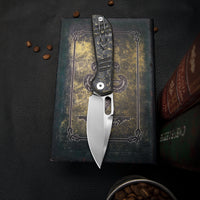 Gecko-YCP Liner Lock Folding Pocket Knife,Pearl and Satin Finished 3.4'' M390 Steel Blade,Ceramic Carbon Fiber Handle