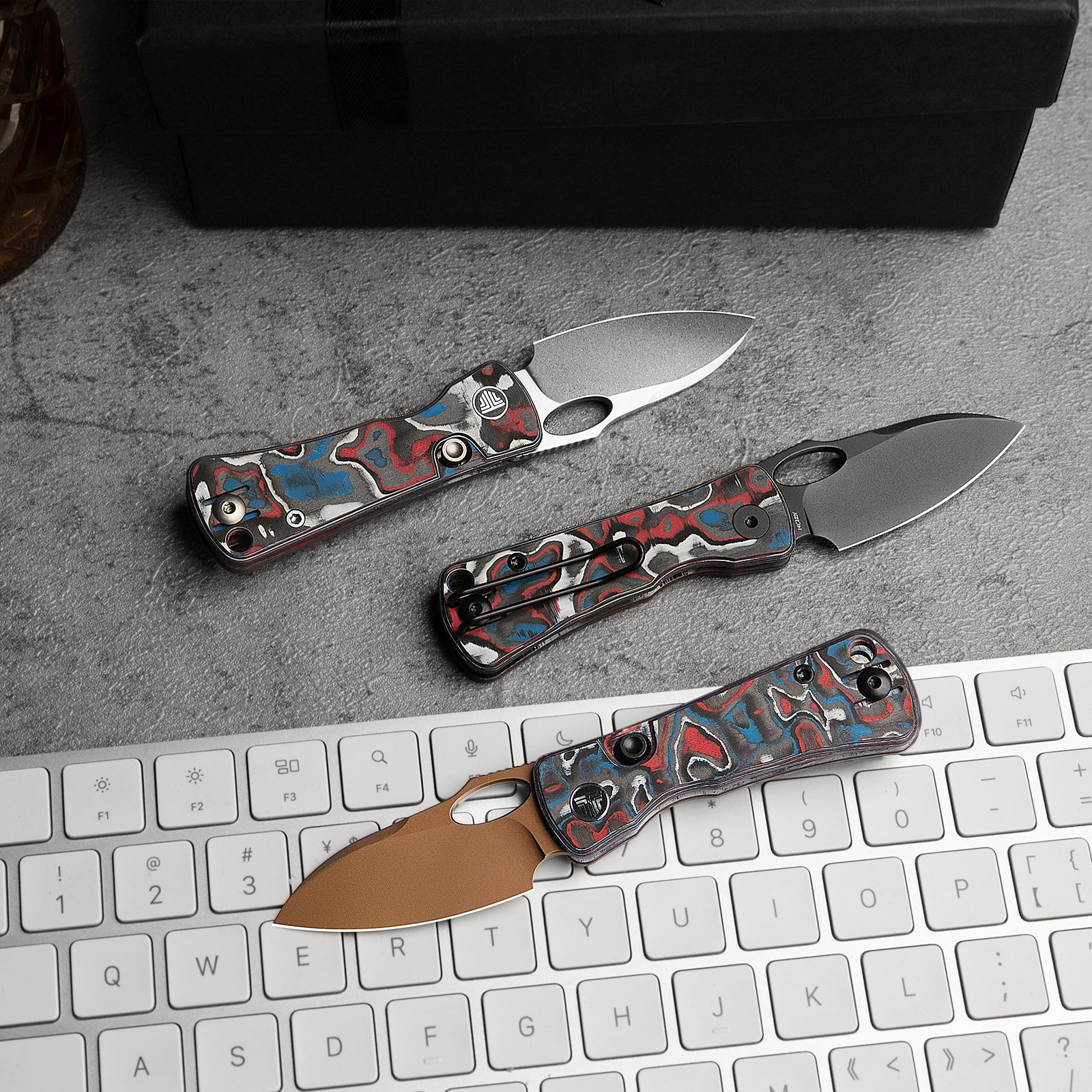 Andromeda-CRG Button Liner Lock EDC Folding Knfe,2.3" 14C28N Steel Blade,Carbon Fiber Handle